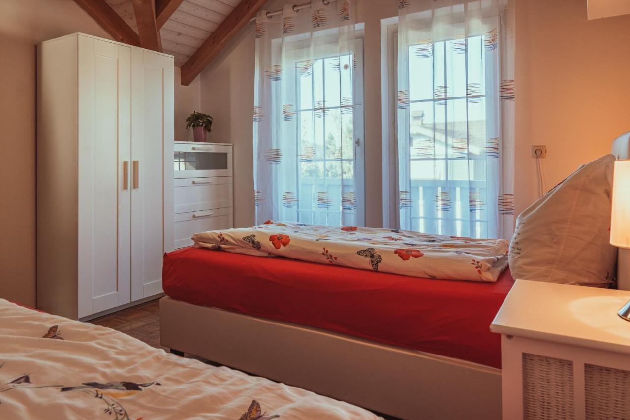 Armonia Altach, 2-6 P, 2 Schlafzimmer, Kueche, Parkplatz, Balkon, Wifi, Garten, Stellplatz Fuer Ski Luaran gambar